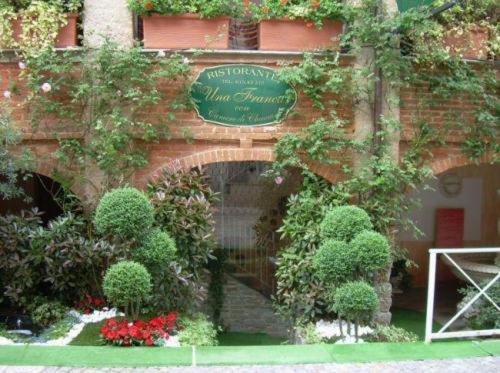 Una Franca Camere Di Charme Biella Exterior photo
